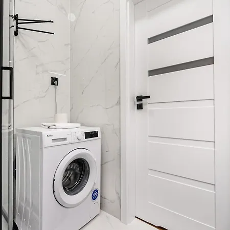 Chmielna Centre By Bookinghost *